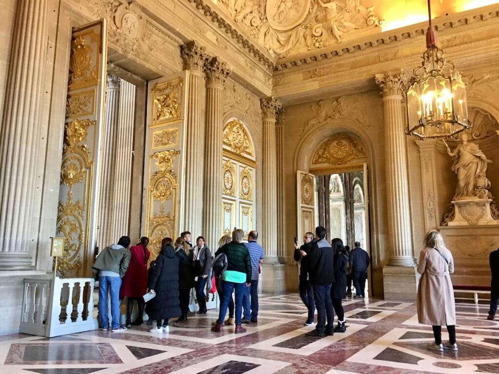 Tour group Versailles