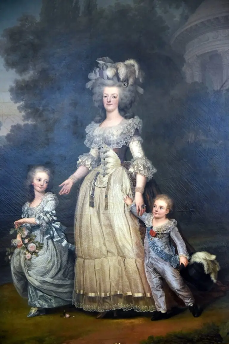 marie antoinette holding hands with her children